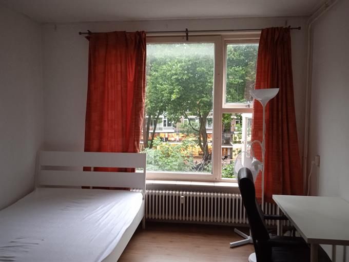 Zimmer bei Mariniersweg In Rotterdam