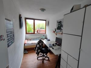 Room for rent 355 euro Roland Holstlaan, Delft