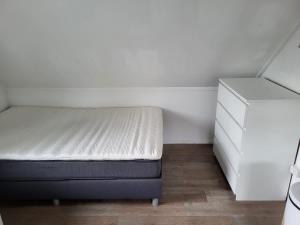 Kamer te huur 300 euro Verlengde Hereweg, Groningen