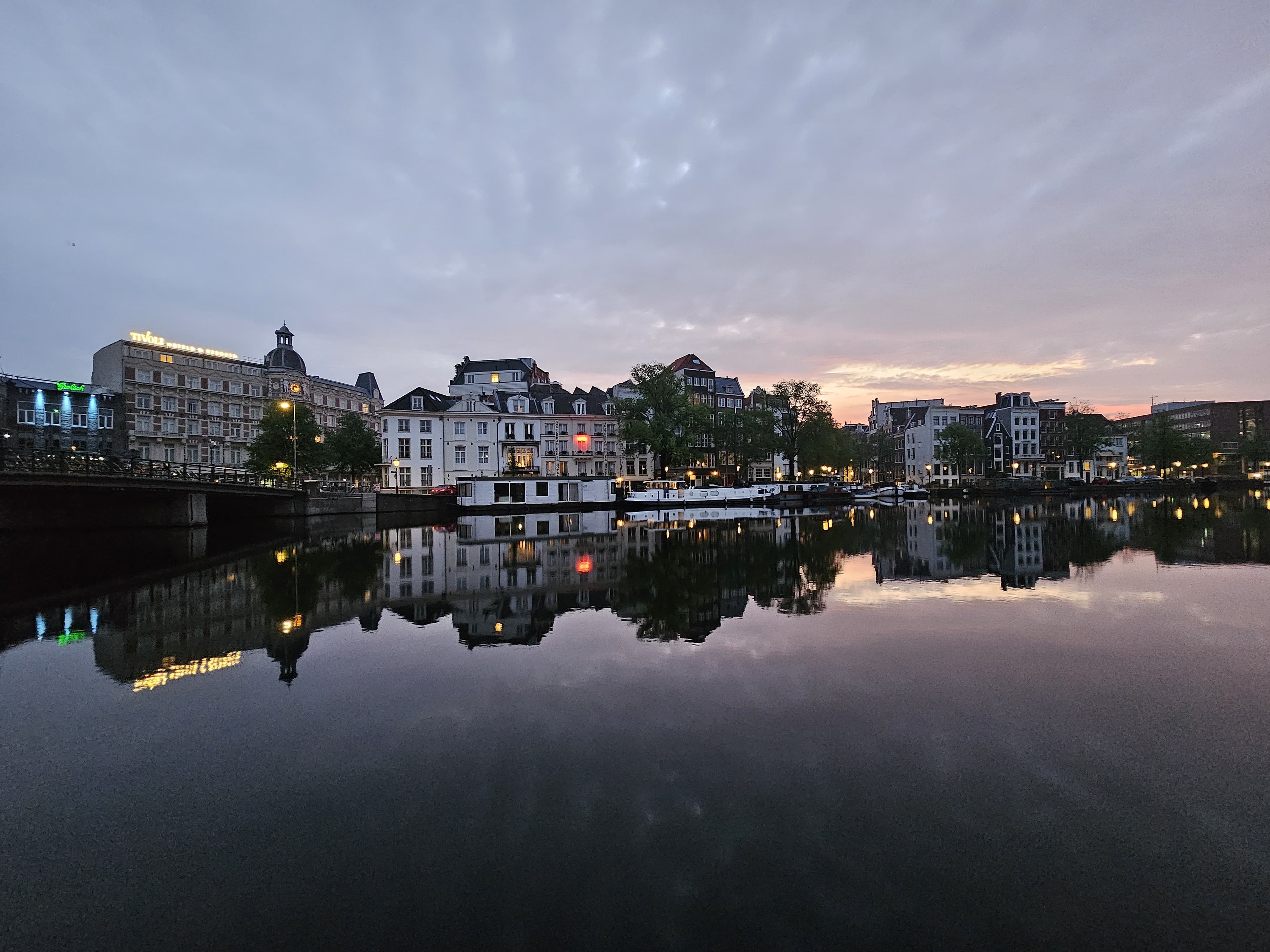 studios for rent on Amstel