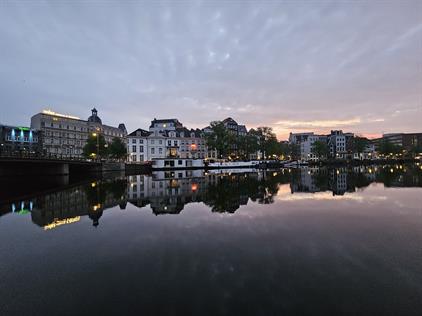Studio for rent 3000 euro Amstel, Amsterdam