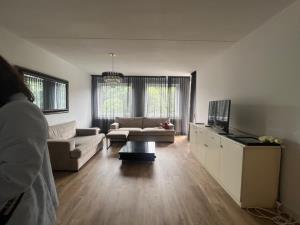 Room for rent 1400 euro President Allendelaan, Amsterdam