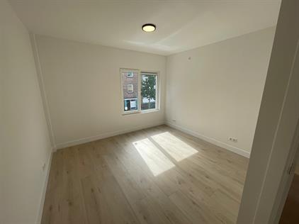 Apartment for rent 2450 euro Pieter Floriszstraat, Alphen aan den Rijn