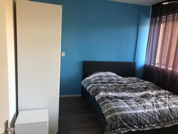 Zimmer bei Burgemeester Hogguerstraat In Amsterdam
