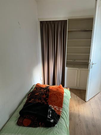 Zimmer bei Regentesselaan In Den Haag