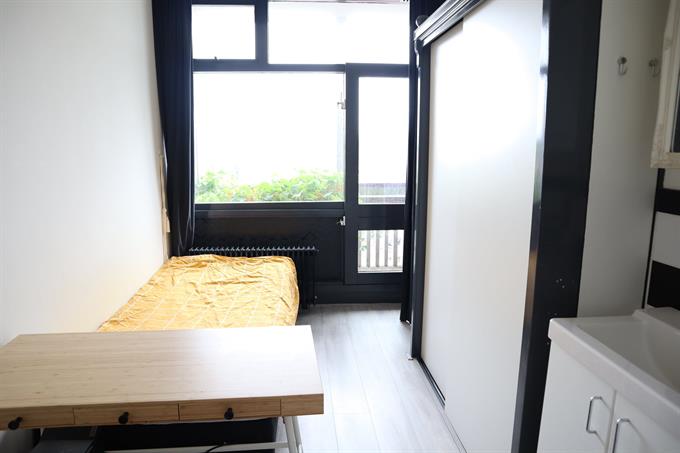 Kamer in Amsterdam, Overtoom op Kamernet.nl: Furnished room for rent | 6 months