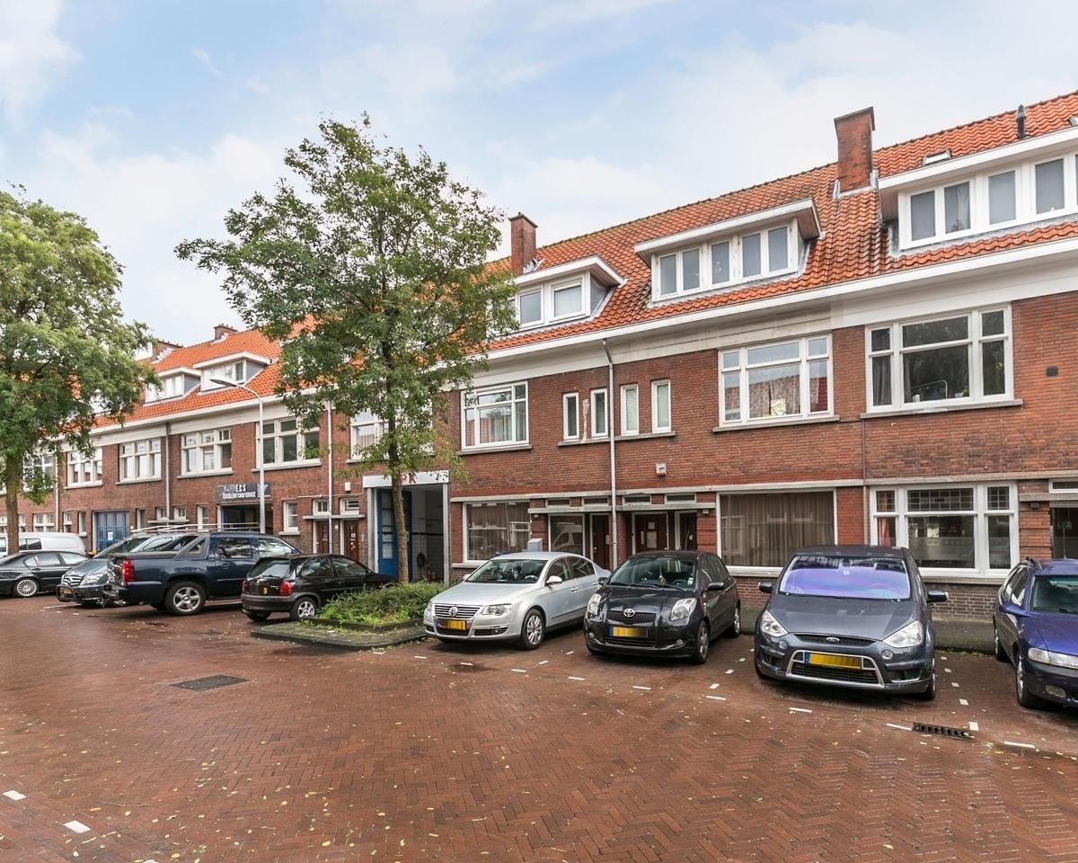 Kamer te huur aan de Marktweg in Den Haag