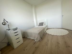 Room for rent 950 euro Goereesepad, Amstelveen