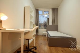 Room for rent 900 euro Vreeswijkstraat, Den Haag