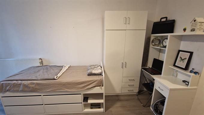 Kamer in Den Haag, Oranjelaan op Kamernet.nl: Shared Studio for Rent - 350€(All Inclusive)