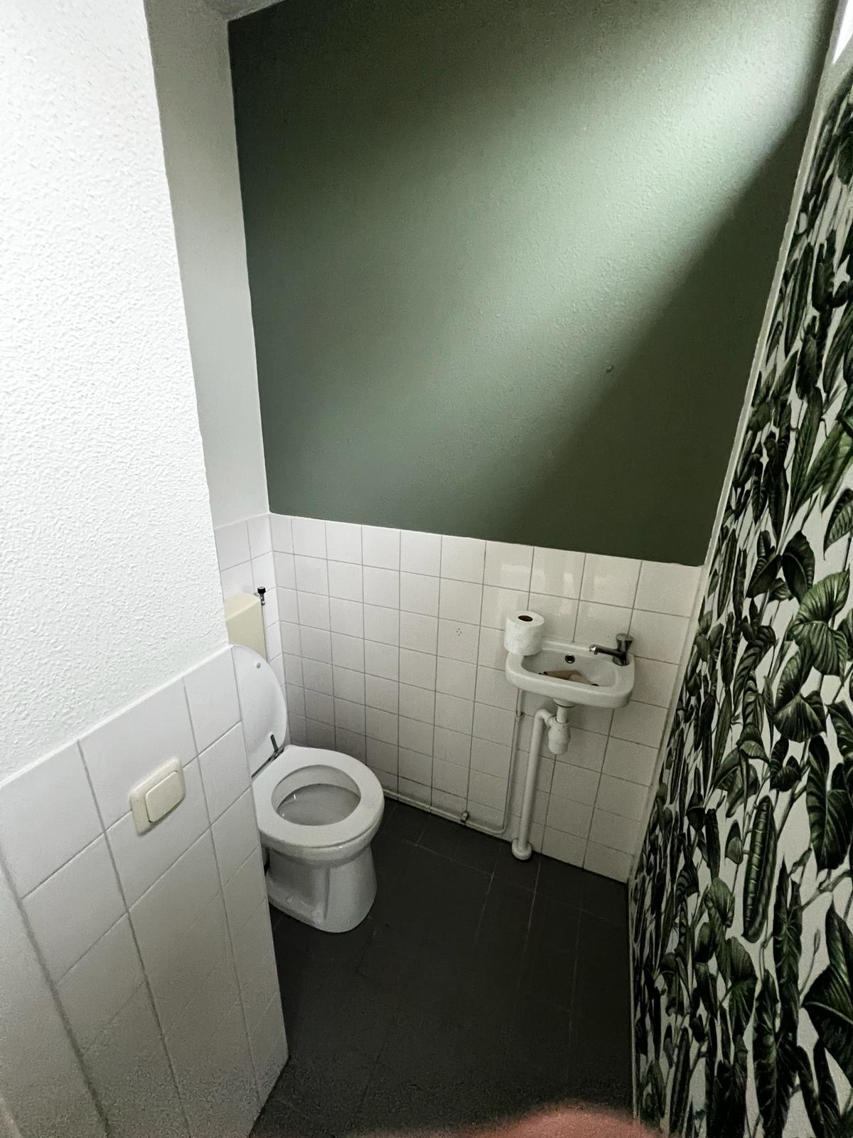 Kamer aan Danackers, Emmen 6