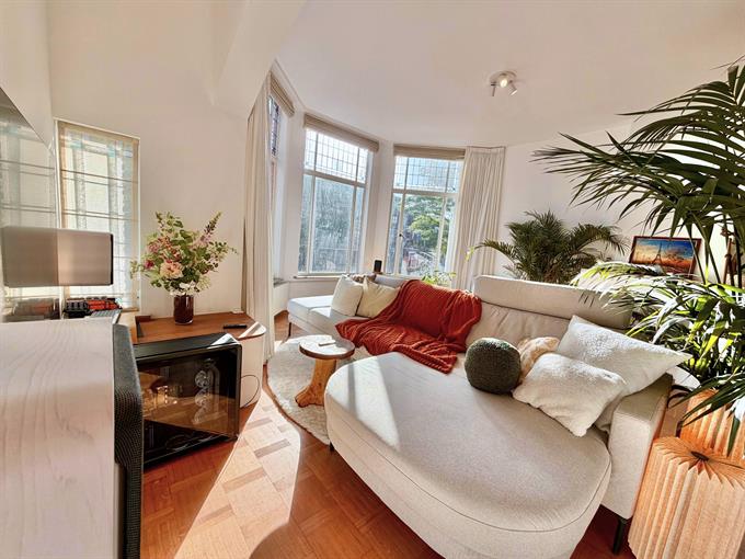 Kamer in Den Haag, Laan van Nieuw-Oost-Indie op Kamernet.nl: Stijlvol gemeubileerd appartement (±96 m²) in Den 
