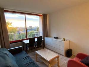 Appartement te huur 1950 euro Rode Kruislaan, Diemen