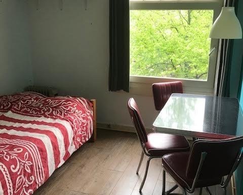 Kamer - Van Tuyll van Serooskerkenweg - 1076JN - Amsterdam