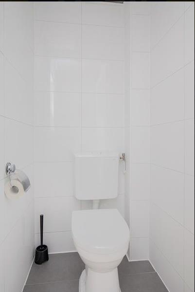 Kamer aan Lyonnetstraat, Den Haag 6
