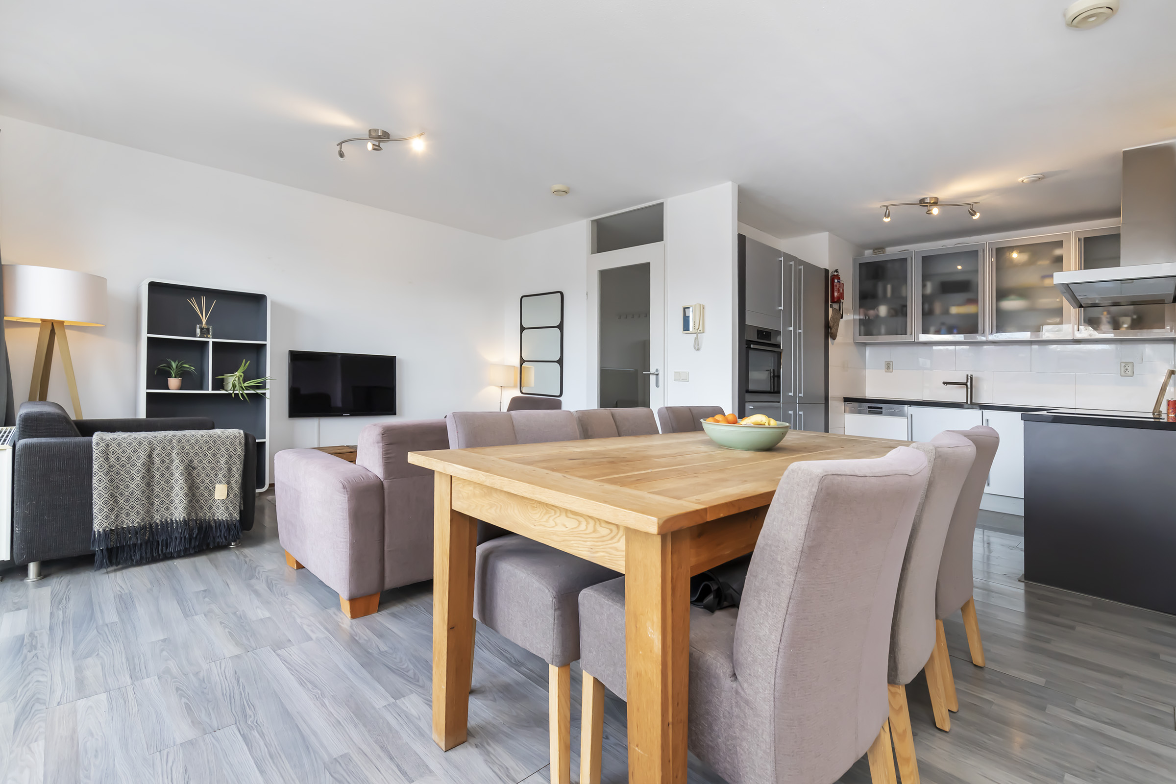Kamer aan Cornelis van Vollenhovenstraat, Amsterdam 7