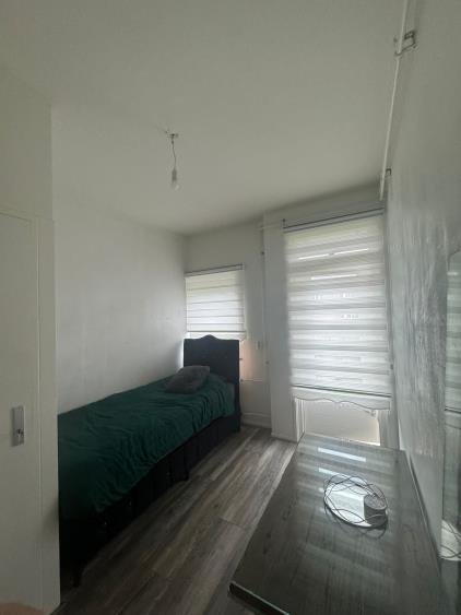 Kamer te huur 900 euro Waalstraat, Almere