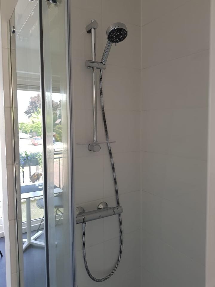 Kamer aan Bezaan, Huizen 6