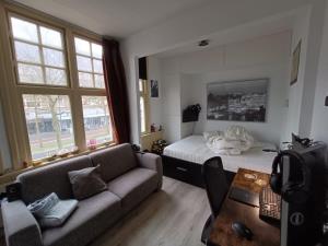 Room for rent 504 euro Broersvest, Schiedam