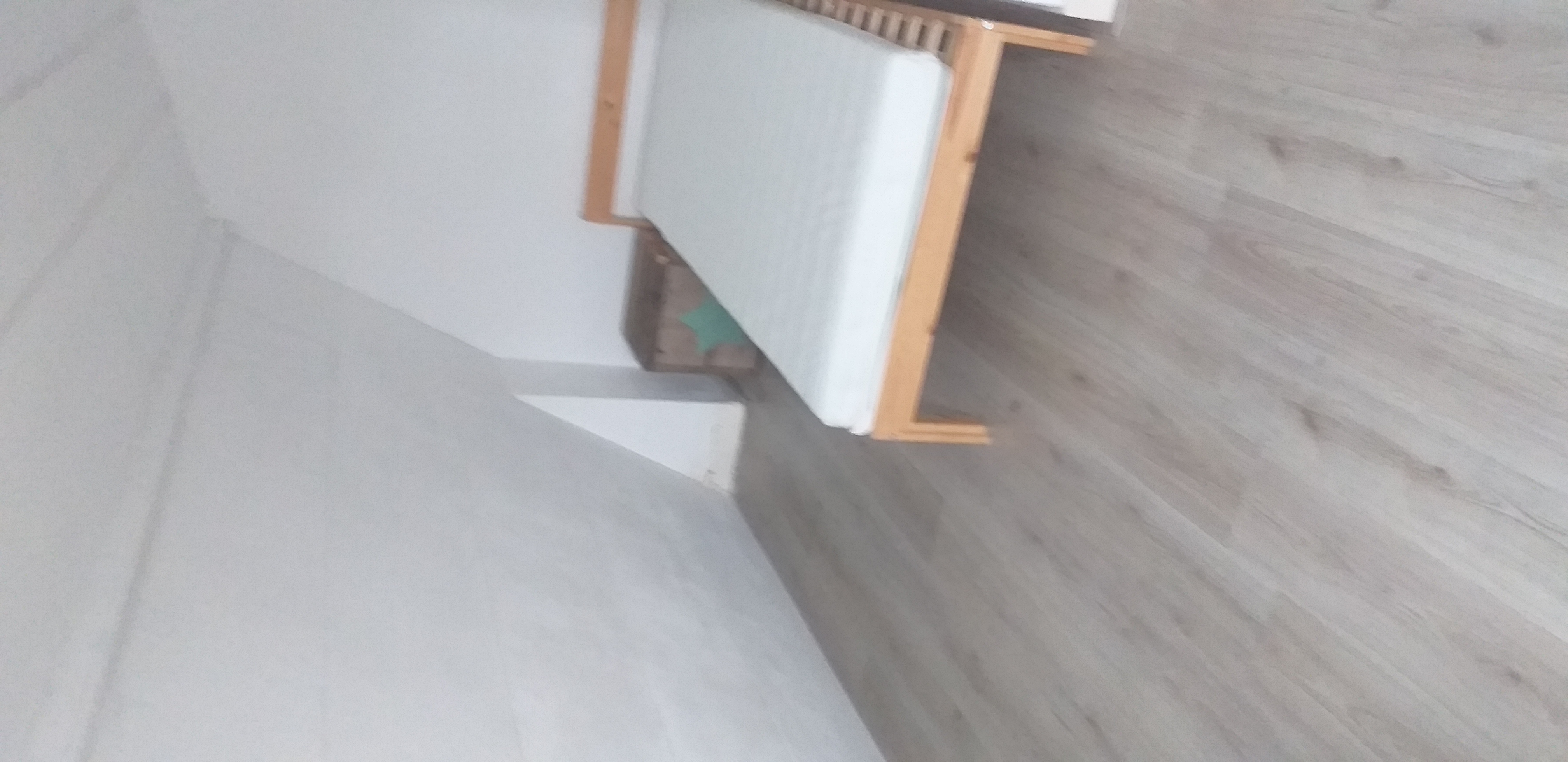 Kamer aan Julianastraat, Leende 7
