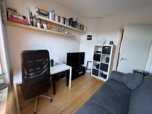 Room for rent 300 euro Ambonstraat, Groningen