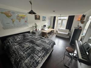 Studio for rent 1500 euro Kuipersstraat, Amsterdam