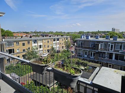 Room for rent 405 euro Veenendaalkade, Den Haag