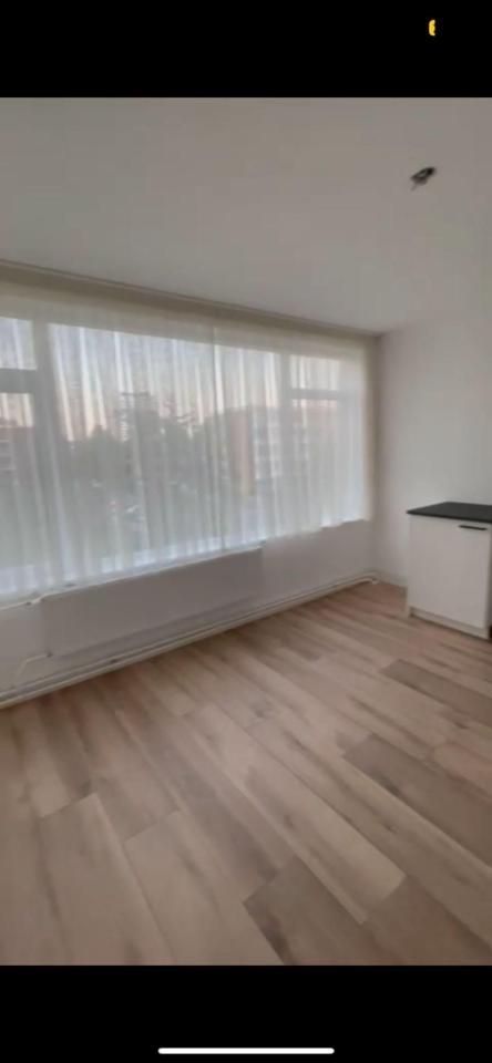 Kamer aan Bernadottelaan, Utrecht 8
