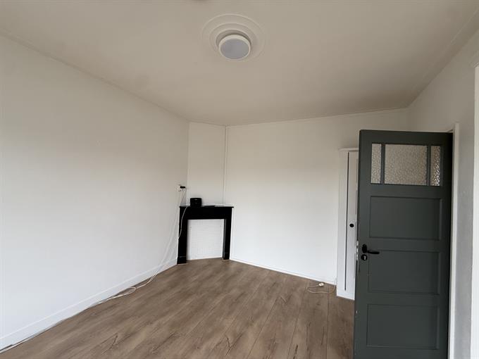 Zimmer bei J.C. Kapteynlaan In Groningen