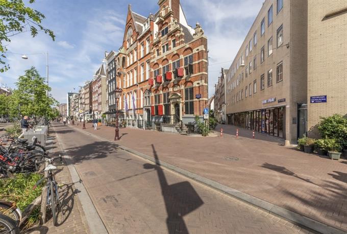 Zimmer bei Nieuwe Nieuwstraat In Amsterdam