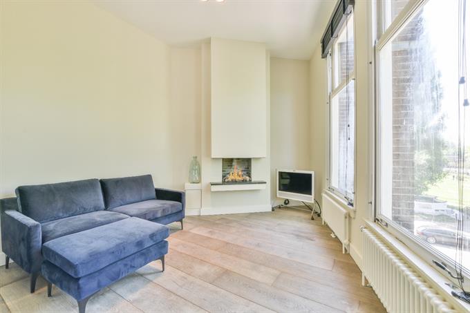 Kamer in Amsterdam, De Lairessestraat op Kamernet.nl: mooi gemeubileerd appartement