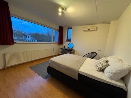 Room for rent 950 euro Ludenbos, Almere