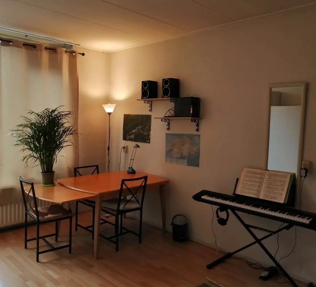 Kamer te huur in Den Haag – Herderinnestraat – foto 2