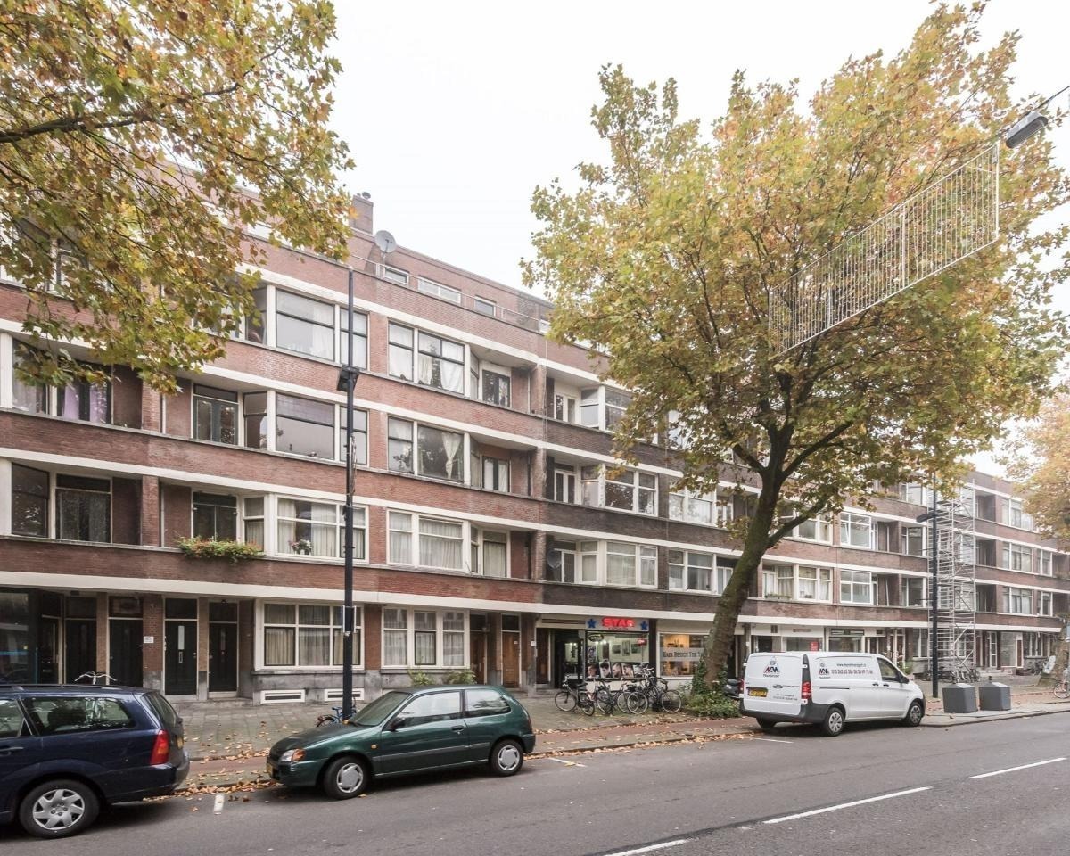 Kamer te huur aan de Mathenesserweg in Rotterdam
