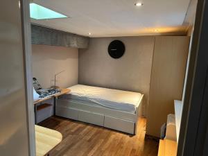 Room for rent 450 euro Oude Vriezenveenseweg, Almelo