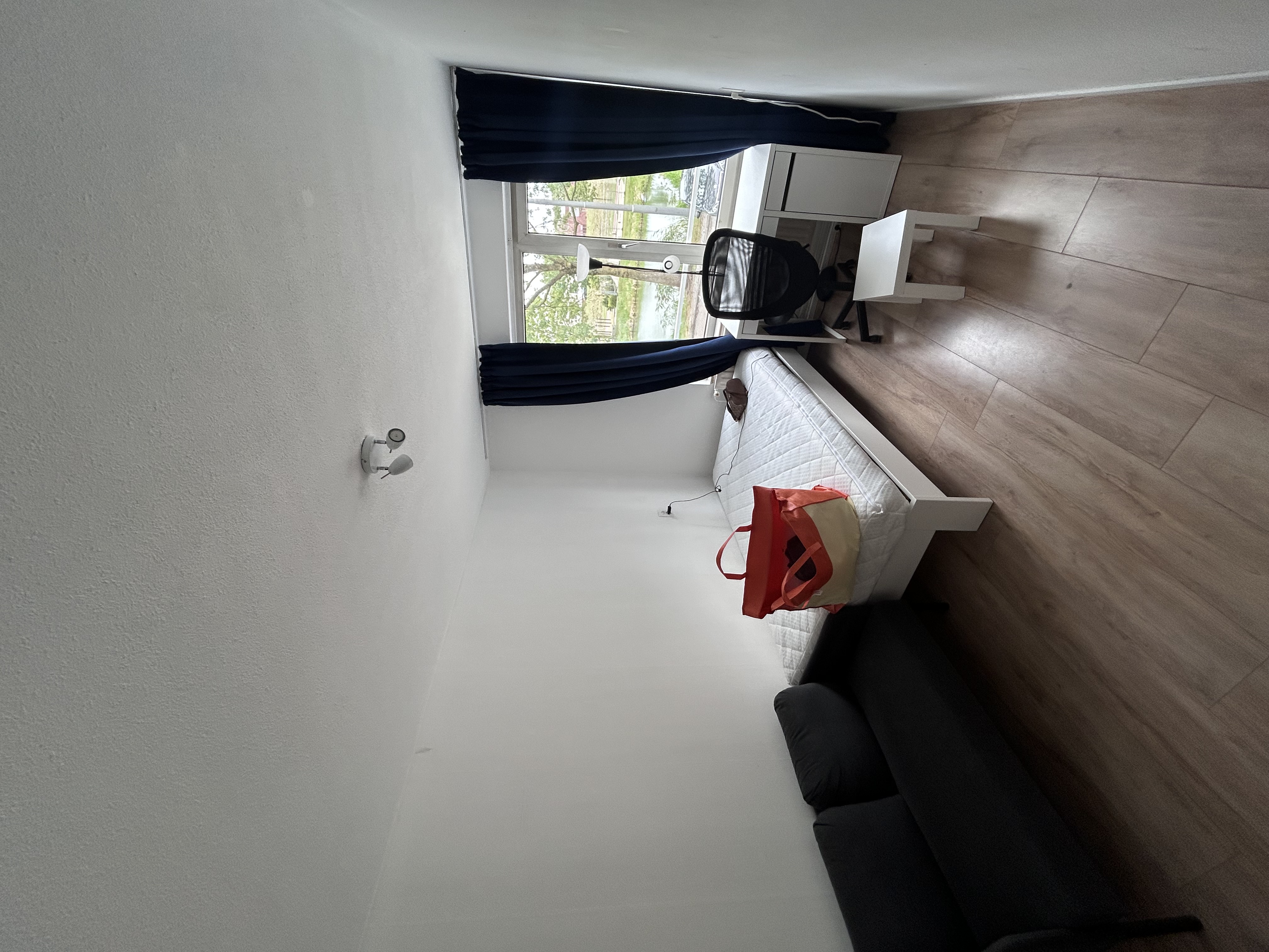 Appartement aan Bernard Shawsingel, Amsterdam 10