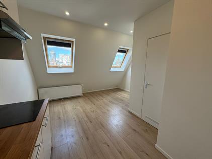 Room for rent 775 euro Zaanstraat, Den Haag