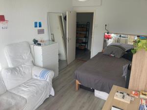 Room for rent 890 euro Burgemeester Hogguerstraat, Amsterdam