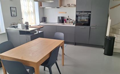 Room for rent 1200 euro Montelbaanstraat, Amsterdam