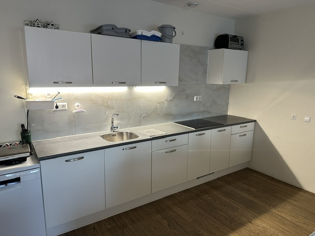 Kamer aan Ben van Meerendonkstraat, Amsterdam 5