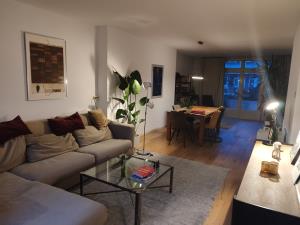 Appartement te huur 1250 euro Stationssingel, Rotterdam