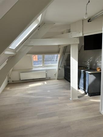 Kamer in Tilburg, Dr. Nolensstraat op Kamernet.nl: MOOIE RUIME KAMER MET EIGEN KEUKEN