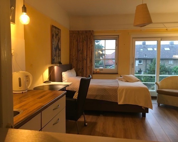 Studio aan H. Kamerlingh Onnesweg, Bussum 7