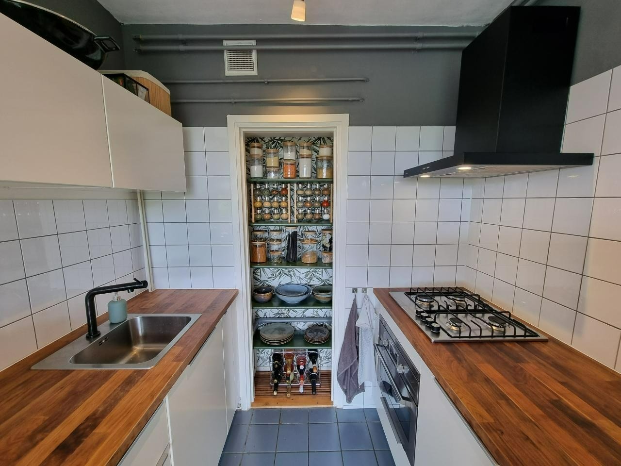 Appartement aan Burgemeester Hogguerstraat, Amsterdam 5