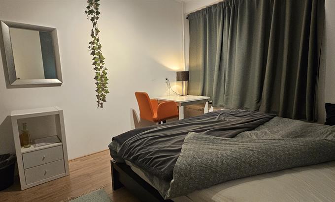 Zimmer bei Nachtwachtlaan In Amsterdam