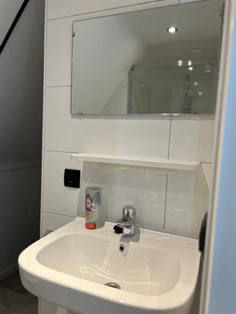 Studio bei Adriana van Roonlaan In Den Haag