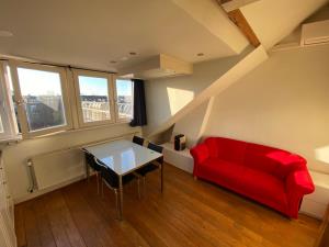 Appartement te huur 1600 euro Ferdinand Bolstraat, Amsterdam