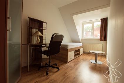 Room for rent 975 euro Lidewijdestraat, Den Haag