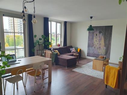 Room for rent 800 euro Koningsplein flat, Maastricht