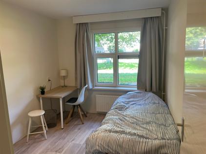 Room for rent 550 euro Toutenburgstraat, Amsterdam